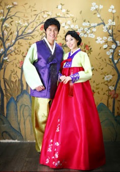 WEDDING: Korean Wedding Dresses