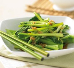 Choy sum with soy and ginger dressing | Australian Healthy Food Guide