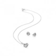 Pandora Black Friday Flourishing Hearts Jewelry Gift Set
