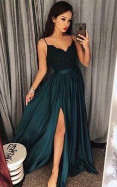 Ärmelloses Satin Attraktives Ballkleid mit Plissierungen aus Spitze