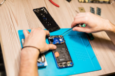 Mobile Phone Repairs in Clare | Fast & Reliable Service
Get reliable mobile phone repairs in Clare for cracked screens, battery issues, charging faults, software problems and more. Our experienced technicians repair popular phone brands using quality parts and professional techniques, helping restore your device quickly and affordably.