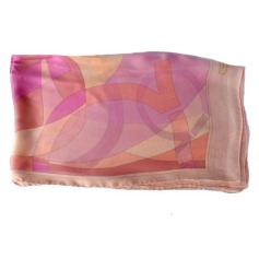 Salvatore Ferragamo Scarf/ Silk Shawl Pink Gancini SALE  Discount Women Designer Scarves Outlet | Como Milano