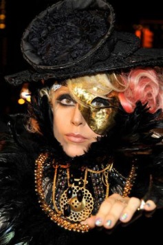 Lady Gaga Hair Hat and Cranium Accessories | Fashletic