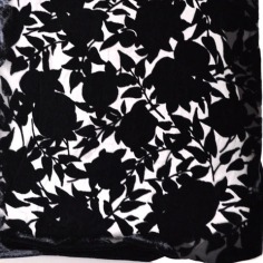 Giorgio Armani Scarf Dark Navy Stola Floral  Discount Women Designer Scarves Outlet | Como Milano