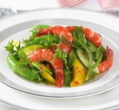 Prawn salad with mango and chilli | Australian Healthy Food Guide