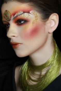 Make-Up Magazine | Fashion Beauty Photo Den Kara | Hair Sergiu Bacioi MUA Iuliana Sandu | Artistic watercolors technique