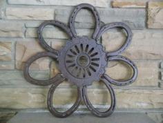 Western Horse Shoe Flower