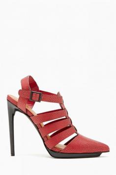 Revelry Pump RED