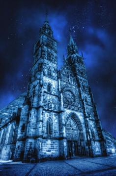 St. Lorenz Cathedral - Nurnberg, Germany -  Photo © Talke Photography | #Photography |