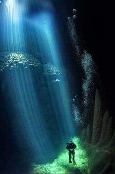 Anhumas Abyss, where the sun rays touch the ocean bottom. (Sa Paolo, Brazil)