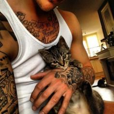 guys with tattoos ♥ that cat is preetyy lucky (;