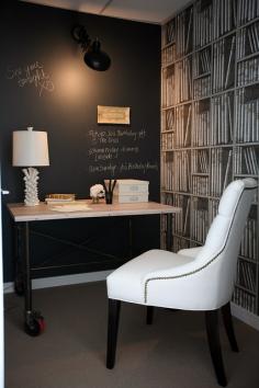 AWESOME. Chalkboard accent wall. Great idea.