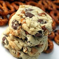 pretzel chocolate chip cookies - the perfect balance of sweet and salty