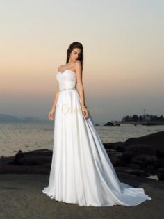 Ivory Taffeta Sweetheart A-Line/Princess Chapel Train Wedding Dresses