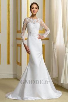 Robe de mariée princesse manche longue col bateau