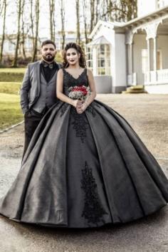 Schwarzes Hochzeitskleid Prinzessin | Ausgefallene Brautmode