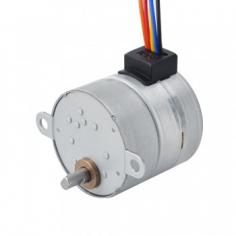 Permanent magnet stepper motors (PM motors) are stepper motors that use permanent magnet materials as rotors. The rotor uses permanent magnet materials and operates continuously based on the principle that like poles repel each other and opposite poles attract each other between the rotor and the stator. 
