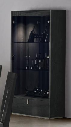 TD311VA VITRINE

VITRINE/ 2 Door Wall Unit.

Model: TD311VA

Size: 1025 x 435 x 1930mm