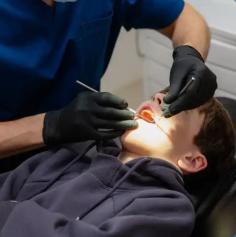 Are you looking for a compassionate emergency dentist in Penrith? Dr. Tran’s Dental Practice in Kingswood offers trusted, expert emergency dental services that prioritize comfort, care, and continuity of care. With decades of clinical experience, Dr Tuan Tran leads a dedicated team that understands the urgency and anxiety associated with dental emergencies. The clinic was founded with a clear mission to deliver high-quality care grounded in comfort, integrity, and community.