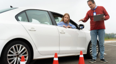 Automatic and Manual Driving Lessons in Carnegie
We are the most reliable driving school in Carnegie with accredited instructors who offer driving lessons for both automatic and manual driving.
Visit Us: https://bit.ly/4lWHzt7