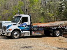 Curt, a North Georgia native, started this business with one truck and a mission: treat every customer like a neighbor in need. Over 20 years later, Curt’s Heavy Towing has grown into one of the most trusted names in heavy-duty towing and recovery across the region.